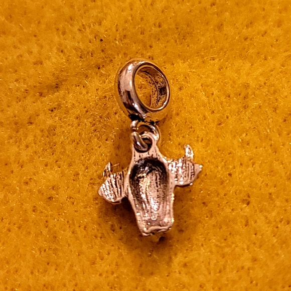 🐂 Silver Tone Bull Dangle Charm Never Worn. Fits Pandora Type Bracelets - Picture 2 of 3